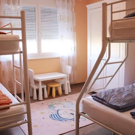 Golden Palace Apartment *